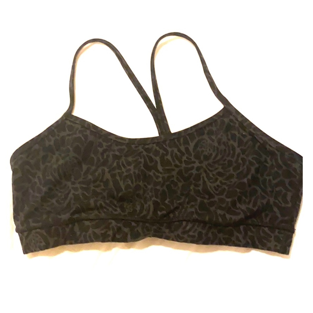 Lululemon size L sports bra